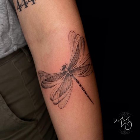 Seeing double dragonfly and fine line lettering 🦋 Plus a healed double vision butterfly! Studio Owner/Tattoo Artist - Zoe Litz @zx3bih Located @zx3artistry in Cocoa Beach, Florida Tattoo made possible using supplies by @dead_raven_tattoo_supply @inkjetstencils @allegoryink @painfulpleasures #zx3ink #zx3artistry #zx3 #cocoabeachtattoo #cocoabeachfinelinetattoo #floridatattooartist #finelinetattooartist #dragonflytattoo #finelinelettering Fine Line Lettering, Florida Tattoo, Florida Tattoos, Cocoa Beach Florida, Seeing Double, Beach Tattoo, Raven Tattoo, Double Vision, Dragonfly Tattoo