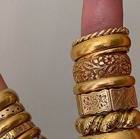 • C H E L S E A G I R L • on Instagram: "#mayisgoldmonth and appropriately, all I seem to care about these days are plain gold bands. OK, maybe some are not so plain. I like them antique, weighty, rich in color and patina-ed. These are all #personalcollection but I always sell tons of antique gold bands over at @talesfromthejunkpile thanks @gemgossip for hosting!" Things I Like, Rings Aesthetic Gold, Gold Jewelry Antique, Real Gold Rings, Gold Antique Ring, Antique Stuff, Antique Gold Rings, Antique Accessories, Unique Gold Rings