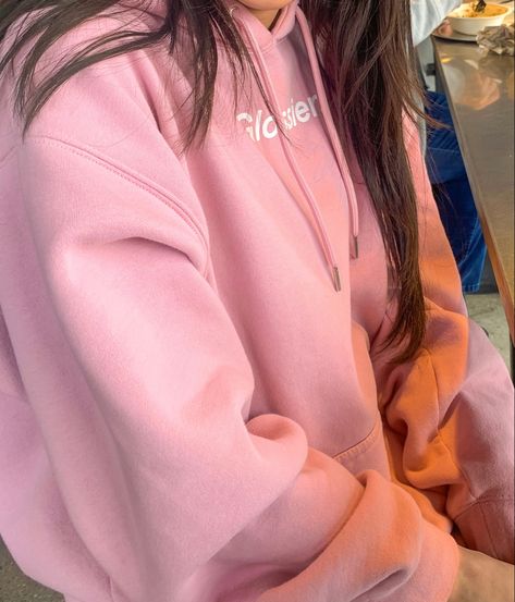 Pink Glossier Hoodie Outfit, Glossier Pink Hoodie, Glossier Hoodie Aesthetic, Pink Sweatshirt Outfit Aesthetic, Pink Sweatshirt Aesthetic, Glossier Hoodie Outfit, Pink Hoodie Outfit Aesthetic, Pink Hoodie Aesthetic, Glossier Outfit