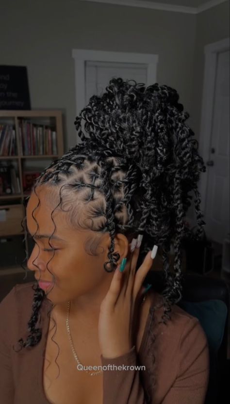 Md Hairstyles, Loc Updos, Invisible Locs, Braids Locs, Braids Ideas, Hairstyle Idea, Feed In Braids Hairstyles, Edges Hair, Box Braids Hairstyles For Black Women