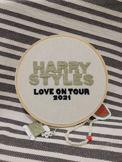 Harry Styles Love on tour 2021 hand embroidery in light green and black Christmas Dinner Outfit, Bb Style, Embroidery Works, Harry Styles Love On Tour, Love On Tour, Diy Style, Green And Black, Green Aesthetic, Embroidery Art