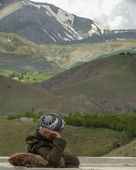 Kurdish Nature, Turkey Masjid, Kurdish Aesthetic, Kurdistan Nature, Muslim Aesthetics, Space Girl Art, Freedom Is A State Of Mind, Kurdish Girl, Life In Nature