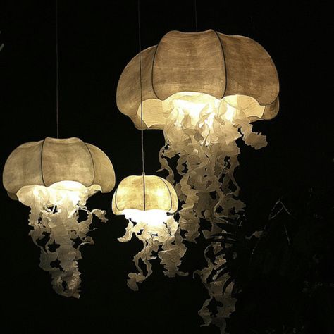 Jelly Fish Lighting, Jelly Fish Lamp Diy, Fish Lanterns Diy, Jelly Fish Room Decor, Jelly Fish Lantern, Jelly Fish Decoration, Ocean Aesthetic Bedroom, Jelly Fish Design, Fish Lighting