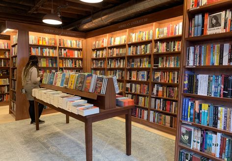 McNally Jackson bookstore opens on South Street Seaport – The Pace Press Mcnally Jackson, Used Bookstore, Pace University, Independent Bookstore, South Street, Communication Studies, International Books, Labor Day Weekend, Book Signing