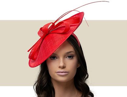 How Do You Wear a Fascinator? - Gold Coast Couture Designer Baseball Caps, Red Fascinator, Horse Races, Pink Fascinator, Chignon Hair, Feather Headpiece, Fascinator Hairstyles, Simple Ponytails, Kentucky Derby Hats