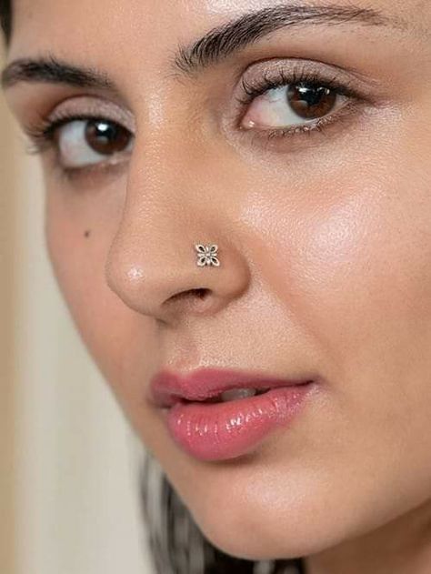 Nose Ring For Round Face, Nose Pin For Round Face, Nose Jewels, Big Nose Beauty, Face Angles, Beauty Hacks Lips, Iranian Beauty, Nose Pins, Face Reading