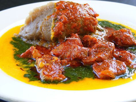 Food and lens: Amala With Ewedu And Gbegiri.. Food Nigerian, Nigerian Foods, Nigeria Food, Wedding Food Menu, West African Food, Jollof Rice, Reception Food, Nigerian Food, Stuffed Pepper Soup