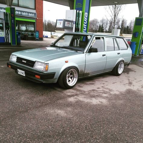 fueling up Ke70 Wagon, Ke70 Corolla, Corolla Ke70, Corolla Wagon, Corolla Dx, V8 Cars, Toyota Starlet, Cars Ideas, Toyota Crown