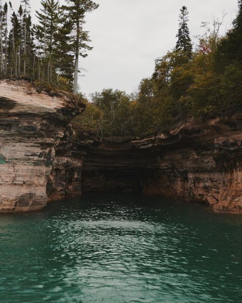 Top spots from our unforgettable trip to Michigan’s UP: 🌅 Presque Isle Park – serene lakeshore views and peaceful trails. 💦 Tahquamenon Falls – powerful and awe-inspiring, a must-see in the UP. 🏞️ Sugarloaf Mountain – the hike was worth every step for those panoramic views! 🚤 Pictured Rocks Cruise – sunset on the water with cliffs painted by nature itself. 🌲 Miners Falls – tucked away in the forest, the perfect hidden gem. #upperpeninsula #puremichigan #upmichigan #exploremichigan Lake Michigan Aesthetic, Michigan Aesthetic, Cruise Sunset, Sugarloaf Mountain, Tahquamenon Falls, Pictured Rocks, Presque Isle, Upper Peninsula, Pure Michigan