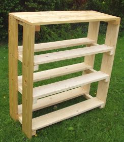 Diy Wood Shoe Rack, Diy Shoe Rack Ideas, Pallet Decoration Ideas, Pallet Shoe Rack, Diy Shoe Rack, Pallet Ideas Easy, Pallet Decor, Pallet Shelves, Wooden Shelf