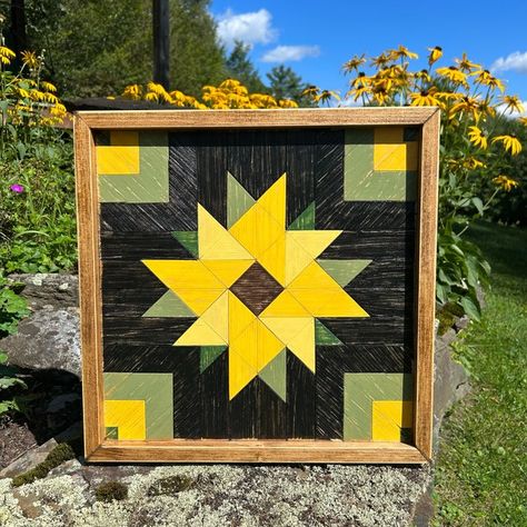 CrowBarDsigns - Etsy Outdoor Front Porch Decor, Wooden Sunflower, Sunflower Wall Decor, Rustic Wood Wall Art, Rustic Wood Wall, Painted Barn Quilts, Wall Art Wooden, Wall Decor Rustic, Barn Quilt Designs