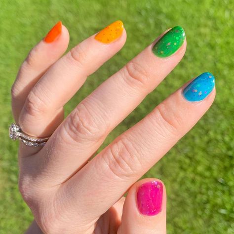 22 Short Nail Ideas for Summer to Boost Your Mood Sarah Thompson, Summer Manicures, Nail Ideas For Summer, Best Summer Nails, Short Nail Ideas, Summer Nails Ideas, Fruit Nail Art, Summer Nail Ideas, Party Sandwiches