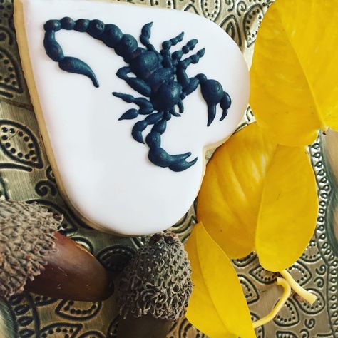 Scorpio Cookies, Scorpio Birthday, Cookies Decorated, Cookie Ideas, Birthday Cookies, Event Ideas, Decorated Cookies, Cake Cookies, Amazing Cakes