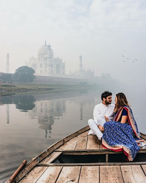 The recent shoot I did at tajmahal with this boat ride! Check my insta for more👇 Couples Candid Photography, Pre Wedding Videos, Water Boat, India India, Boat Ride, Perfect Itinerary, Creative Instagram Photo Ideas, Indian Aesthetic, Love Travel