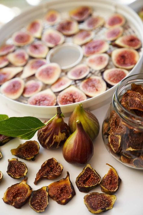 11 Best Dried Fig Recipes - IzzyCooking Dry Figs Recipes, Dehydrated Figs, Recipes With Dried Figs, Dried Figs What To Do With, Fig Pizza, Dried Fig Recipes, Fig Cookies, Fig Newtons, Fig Cake