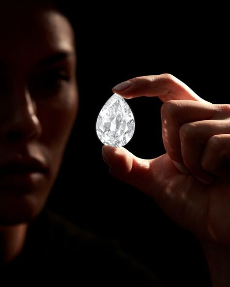 MOVING THE DIAL:In an unprecedented move, Sotheby's to Accept Cryptocurrency for 100+ Carat Diamond | Press Release | Sotheby’s Singapore Art, Flawless Diamond, Rare Sneakers, Gem Diamonds, Types Of Diamonds, All Gems, Think Tank, Pear Shaped Diamond, Museum Of Fine Arts