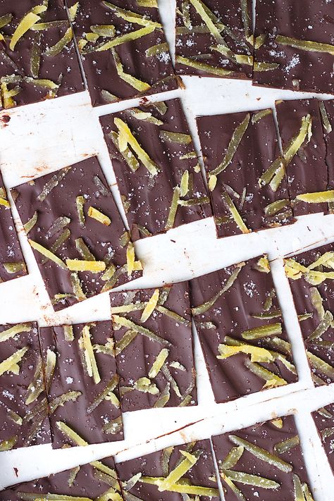 Chocolate ginger bark with sea salt. Holiday Bark, Ginger Chocolate, Healthy Dark Chocolate, Chocolate Bark Recipe, Candied Ginger, Bark Recipe, Chocolate Fruit, Ginger Recipes, Holiday Dessert