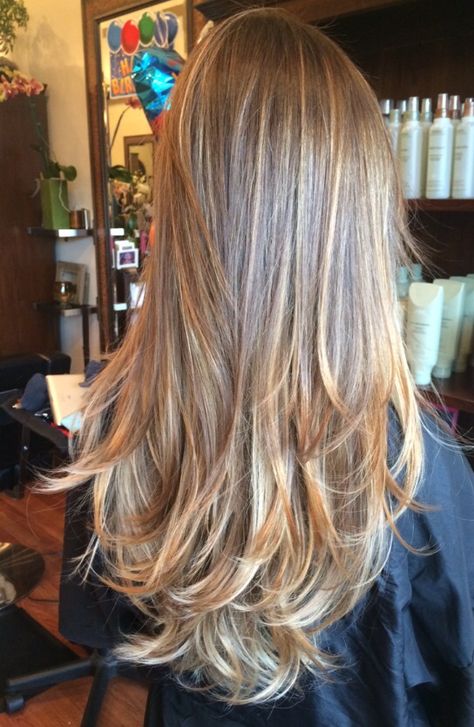 California blend hair color California Highlights Hair, California Blonde Balayage, California Balayage, Golden Bronde Balayage Honey, Bronde Babylights, Blended Blonde Hair, California Hairstyles, Layered Haircuts Medium Length, California Blonde Hair