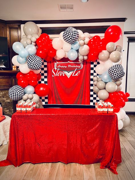 Race Birthday, Red Backdrop, Balloon Backdrop, Balloon Garland, Balloon Decorations, Party Design, 2nd Birthday, First Birthdays, Party Ideas