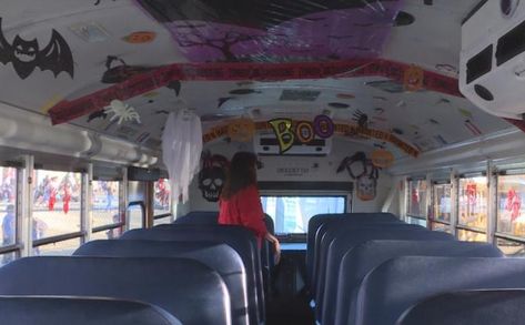 Bus driver treats kids to festive bus every Halloween Haunted Bus Ideas, Bus Decorating Ideas, School Bus Decoration Ideas, Bus Decorations, Halloween Ceiling, Bus Decor, Halloween Decorations Inside, Bus Ideas, American Pickers