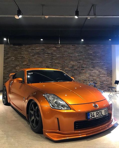 Nissan 350Z nismo GTR #japan #nissan #r35  #japonic #350z #370z #honda #low #tuning #street #cars #nismo Nissan 350z Orange, Black 350z, Nissan 350z Tuning, Lamborghini Wallpaper Iphone, 350z Nismo, Nismo Gtr, Big Arm Workout, Lamborghini Wallpaper, Orange Cars