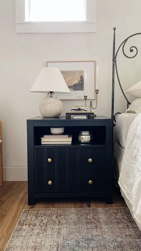 20 DIY Nightstands to Recreate for Your Bedroom Inexpensive Nightstand, Fluted Nightstand, Diy Nightstands, Painted Bedside Tables, Crate Nightstand, Ikea Nightstand, Nightstand Ideas, Unique Nightstand, Shelf Nightstand