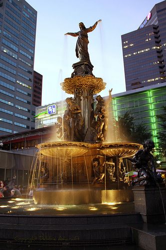 Fountian Square  Cincinnati Cincinatti Ohio, Ohio Is For Lovers, Ohio Photography, Importance Of Water, Fountain Square, Downtown Cincinnati, Ohio Travel, Fountain Design, Ohio River