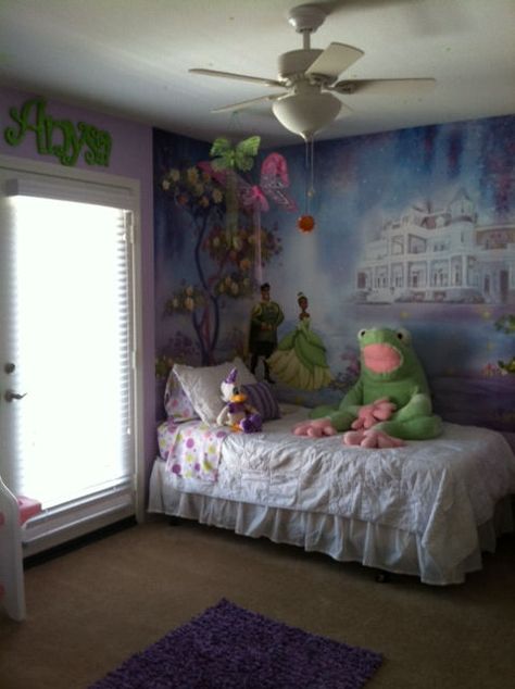 Princess And The Frog Themed Bedroom, Princess Tiana Room Ideas, Princess And The Frog Aesthetic Room, Princess Tiana Room Decor, Princess And The Frog Room Ideas, Princess And The Frog Room Decor, Princess And The Frog Bedroom Ideas, Princess Tiana Bedroom Ideas, Princess Tiana Nursery