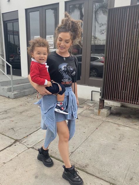 Star Jude Demorest, Jude Demorest, Mom Goals, Moms Goals, Tv Show Outfits, Tv Stars, S Star, Types Of Fashion Styles, My Girl