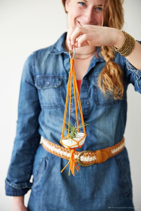 DIY Mini Macrame Hanger | thinkmakeshareblog.com Diy Macrame Plant Hanger Pattern, Diy Macrame Plant Hanger Tutorials, Crayola Air Dry Clay, Clay Pinch Pots, Macrame Plant Hanger Tutorial, Macrame Plant Hanger Patterns, Simple Macrame, Diy Macrame Plant Hanger, Diy Plant Hanger