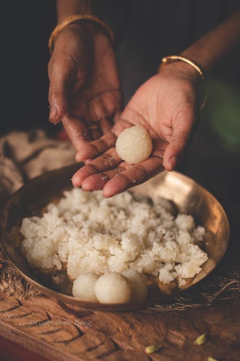 Narkel Naru Recipe (Coconut Ladoo) - Gastronomic BONG Coconut Ladoo Recipe, Sweets Photography, Coconut Ladoo, Desserts Around The World, Gift Tray, Bengali Food, Diwali Sweets, Chai Recipe, Chocolate Delight