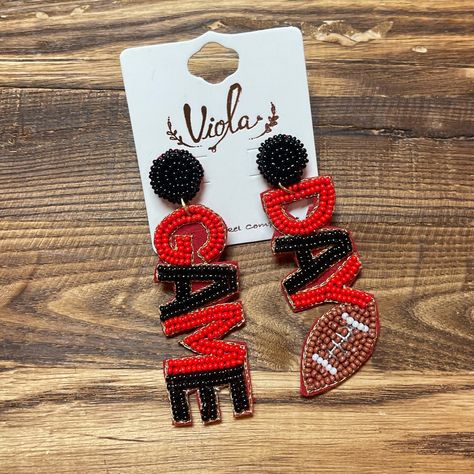 Uga Earrings Game Day!!! Come On Fall!! Boutique Earrings, Monet Earrings, Happy Elephant, Triple Hoop Earrings, Cactus Earrings, Cute Bat, Chanel Earrings, Square Earrings Studs, Square Stud