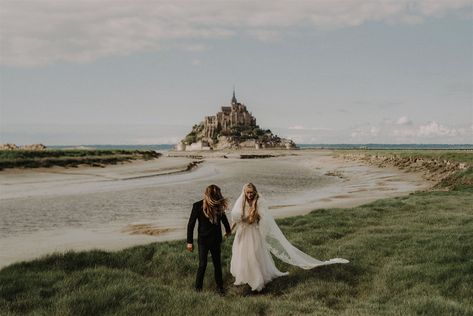 Mont Saint-Michel France Fairy Tale Elopement Highlight Video — Rosey Red Photography | Columbus Ohio Wedding Photographers Elope In France, France Elopement, Mont Saint Michel France, Couple Laughing, Columbus Ohio Wedding, Public Display Of Affection, Red Photography, Top Pic, Fairy Wedding