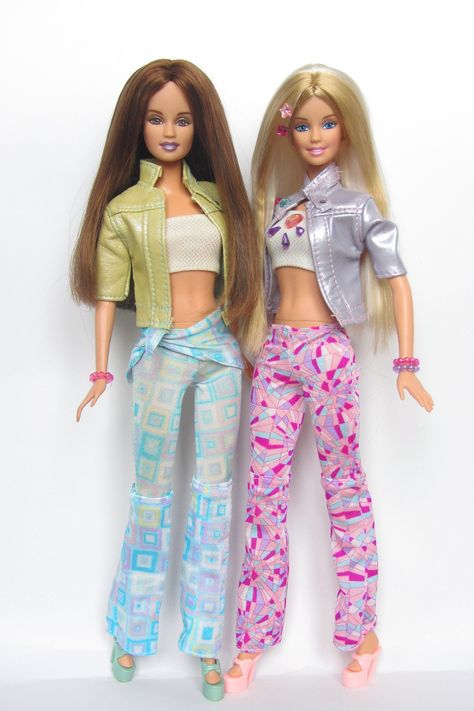 2000 Mattel Barbie & Teresa Jewel Girl with Ever-Flex Wais… | Flickr Girl Barbie, Barbie 2000, Doll Aesthetic, Barbie Fashionista, Girly Images, Barbie Collector, Mattel Barbie, Barbie And Ken, Barbie Girl