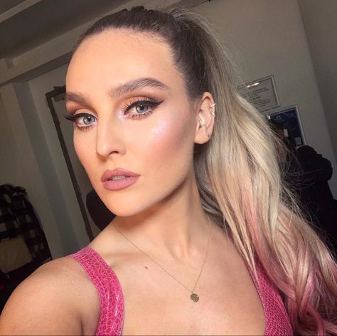 perrie edwards Julianne Hough Short Hair, Little Mix Photoshoot, Litte Mix, Beauty Crush, Oh My Goddess, Jesy Nelson, Perrie Edwards, Celebrity Beauty, Duchess Kate