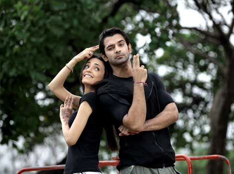 Sanaya Irani and Barun Saubti from IPKKND Arnav Singh Raizada, Arnav And Khushi, Barun Sobti, Indian Drama, Indian Star, Sanaya Irani, Funny Images Laughter, Tv Movies, Tv Actors