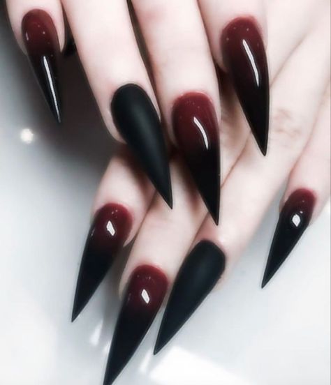 Vampira🧛🏻‍♀️🦇🍷 on Twitter: "Vampire nails https://t.co/KefAocLmiC" / Twitter Vampire Nails Stiletto, Vampire Nails Gothic Aesthetic, Gothic Nails Aesthetic, Nail Art Gothic Dark Beauty, Goth Nails Aesthetic, Vampiric Nails, Goth Prom Nails, Vampire Aesthetic Nails, Goth Aesthetic Nails