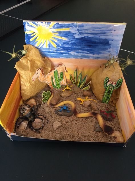 Desert habitat diorama. I made it for my son's 1st grade project. Used shoe box, paper, glue, markers, watercolor, clear tape, cardboard, sand, stones and animals from a Dollar store. Ecosystems Diorama, Habitat Diorama, Desert Crafts, Desert Habitat, Desert Diorama, Ocean Diorama, Biomes Project, Diorama Kids, Ecosystems Projects