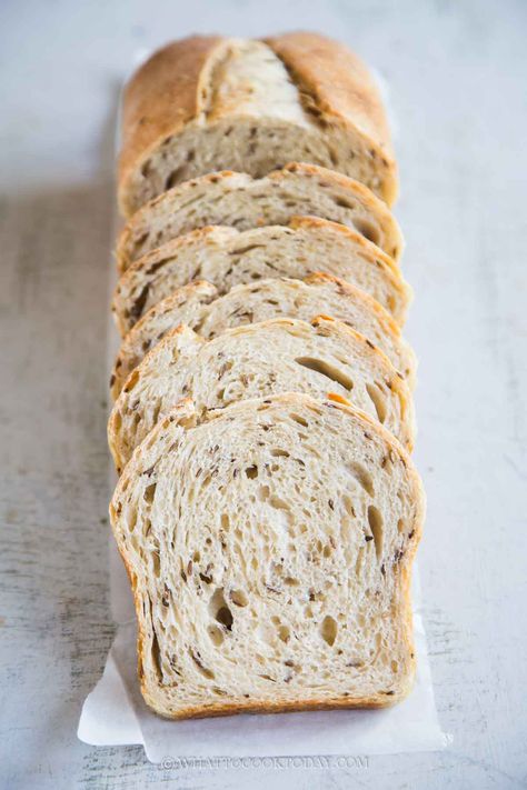 No-Knead Sourdough Sandwich Bread Loaf Bread In Loaf Pan, Sourdough Sandwich Loaf, Sourdough Sandwich Bread, Sandwich Loaf, Sourdough Bread Sandwiches, Sourdough Sandwich, Cookies Pastry, Bread Loaf, No Knead Bread