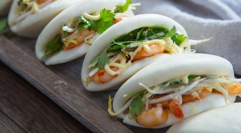 Delicious Chilli Prawn Bao Buns Recipe Bao Buns Recipe, Vietnamese Noodle Salad, Chilli Prawns, Raw Prawns, Prawn Recipes, Veggie Dinner, Appetizers For A Crowd, Buns Recipe, Bao Buns