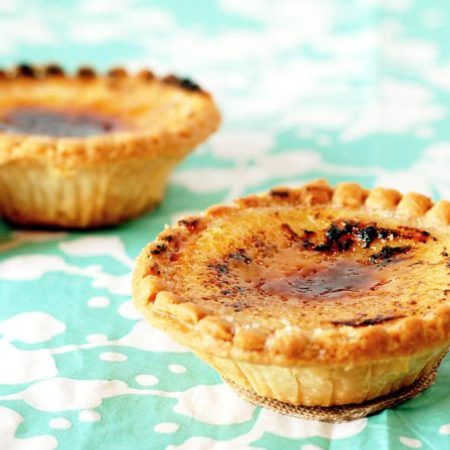 Creme Brulee Pie, Mini Tartlets, Cream Brulee, Puff Pastry Tart, Tarts Crust, Tart Baking, Custard Tart, Tart Shells, Mini Tart