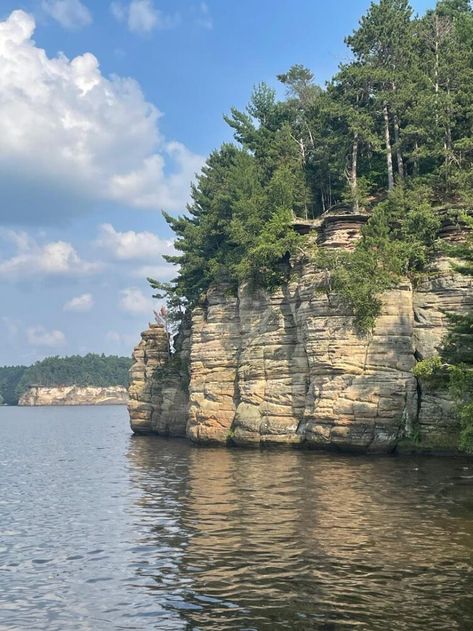 How To Spend A Long Weekend In Scenic Wisconsin Dells, Wisconsin Summer In Wisconsin, Wisconsin Dells Aesthetic, Wisconsin Aesthetic, Dells Wisconsin, 2024 Books, America Trip, Setting Inspiration, Board Pictures, Vision Board Pictures