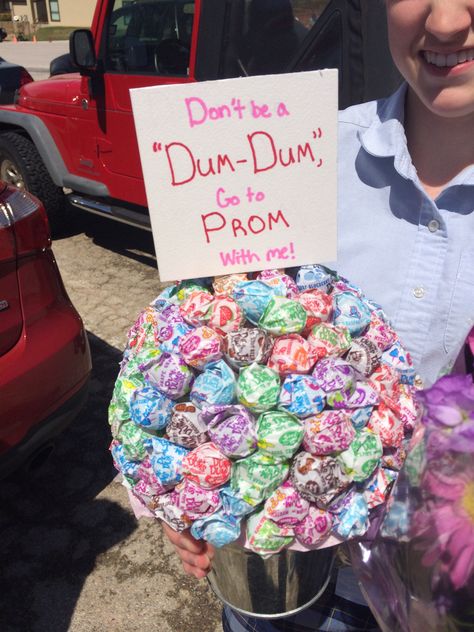 Dum Dum Promposal, Cute Ways To Ask Your Bf To Prom, Dum Dum Hoco Proposal, Asking My Boyfriend To Prom, Girl To Guy Promposal, Girl Asking Guy To Prom, Girl Ask Guy, Dance Asks, Promposal Ideas