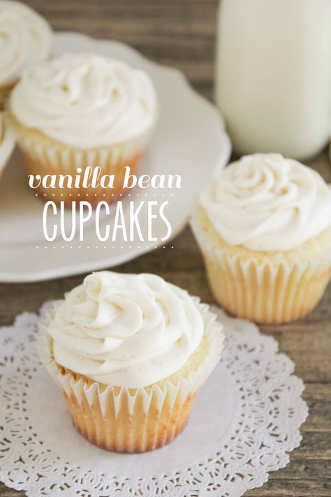 the baker upstairs: Vanilla Bean Cupcakes Cupcakes Recipes Vanilla, Frost Cupcakes, Vanilla Bean Buttercream, Vanilla Bean Cupcakes, Cupcakes Vanilla, Cupcakes Recipes, Vanilla Cupcake Recipe, Cupcake Frosting, Vanilla Cupcakes