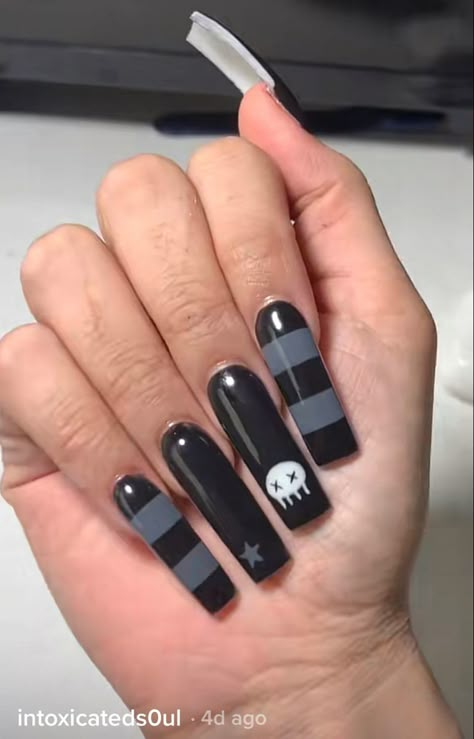 Acrylic Nail Inspiration, Emo Nails, Nail Art 2022, Nail Art Ideas, Nail Art Hacks, Nail Polish Colors, Short Nails, Art Designs, Nail Art Designs