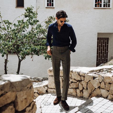 Olive Linen Pants, Altea Spain, Loafers Outfits, Long Sleeve Shirt Outfits, Dress Pants Outfits, Mens Linen Pants, Brown Dress Pants, Looking Dapper, Mens Fashion Fall