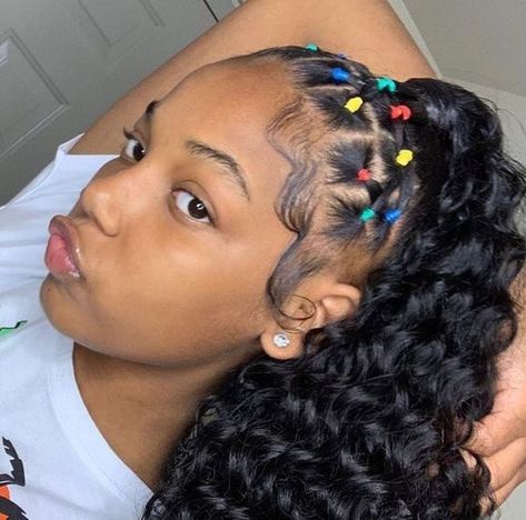 Pretty colorful trending rubber band hairstyles to try! Curly Baddie, Ponytail Braided, Ponytail Curly, Rubber Band Hairstyles, Birthday Hairstyles, Easy Hairstyles For Medium Hair, Peinados Fáciles Para Cabello Corto, Natural Hair Styles Easy, Hair Ponytail