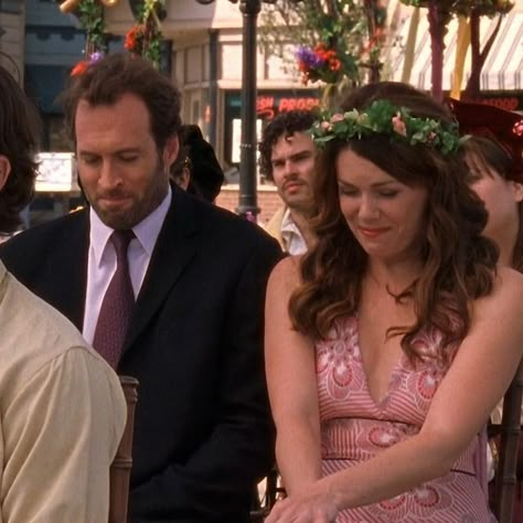 Gilmore Girls Grumpy X Sunshine, Lorelei Gilmore, Luke And Lorelai, Gilmore Girls Luke, Gilmore Guys, Luke Danes, Team Logan, Lauren Graham, Lorelai Gilmore