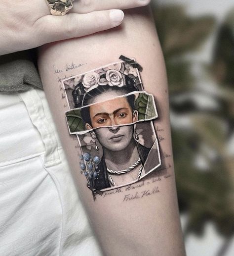 Frida Tattoo, Frida Kahlo Tattoos, Famous Tattoos, Intricate Tattoo, Painting Tattoo, Line Work Tattoo, Aesthetic Tattoo, Realism Tattoo, 문신 디자인