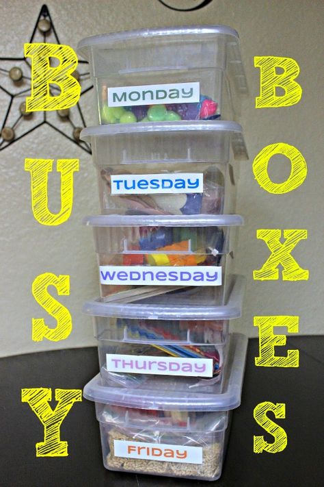 Busy Boxes. Keeping the kids entertained while  , helps them to play on their own. Toddler and Preschool activities. Busy Boxes For Toddlers, Busy Bins, Teach Feelings, Touch And Feel Book, Busy Activities, Rest Time, Quiet Time Activities, Activity Box, Busy Boxes